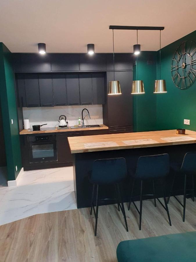Apartament 3 Pokojowy Lub Pokoj W Mieszkaniu W Nowym Bloku Varšava Exteriér fotografie
