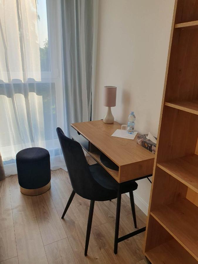 Apartament 3 Pokojowy Lub Pokoj W Mieszkaniu W Nowym Bloku Varšava Exteriér fotografie