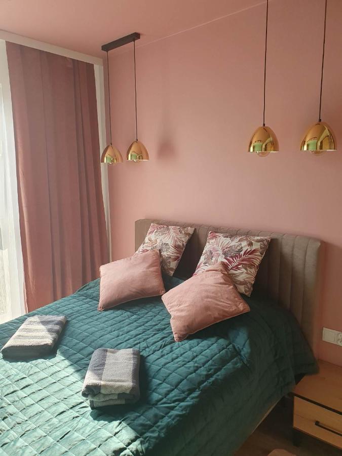 Apartament 3 Pokojowy Lub Pokoj W Mieszkaniu W Nowym Bloku Varšava Exteriér fotografie