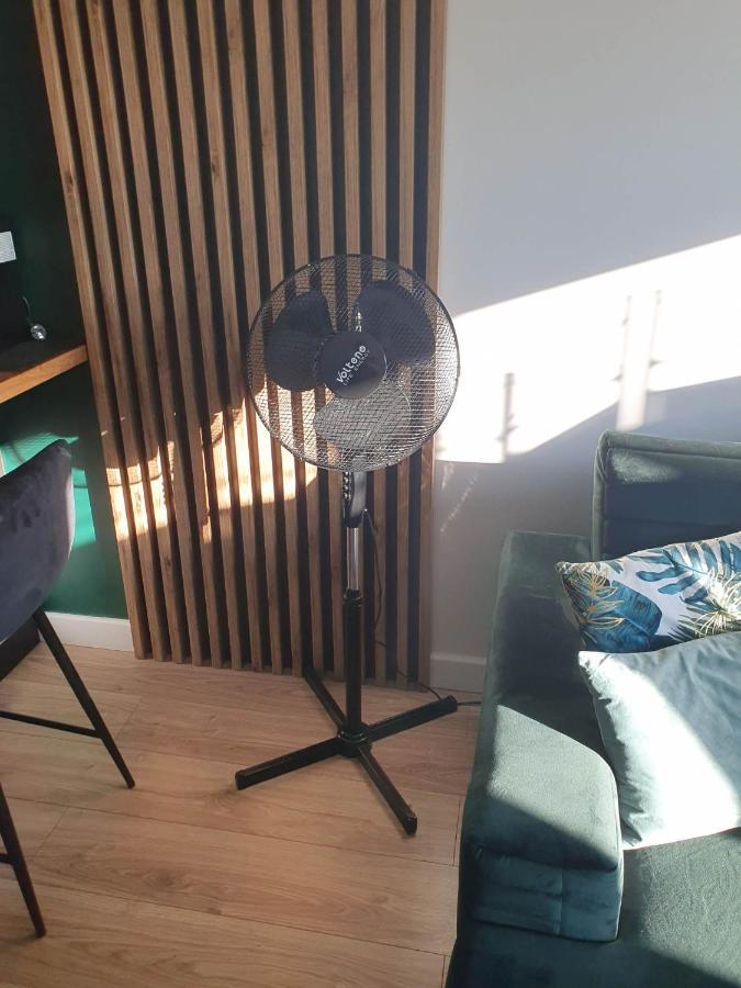 Apartament 3 Pokojowy Lub Pokoj W Mieszkaniu W Nowym Bloku Varšava Exteriér fotografie